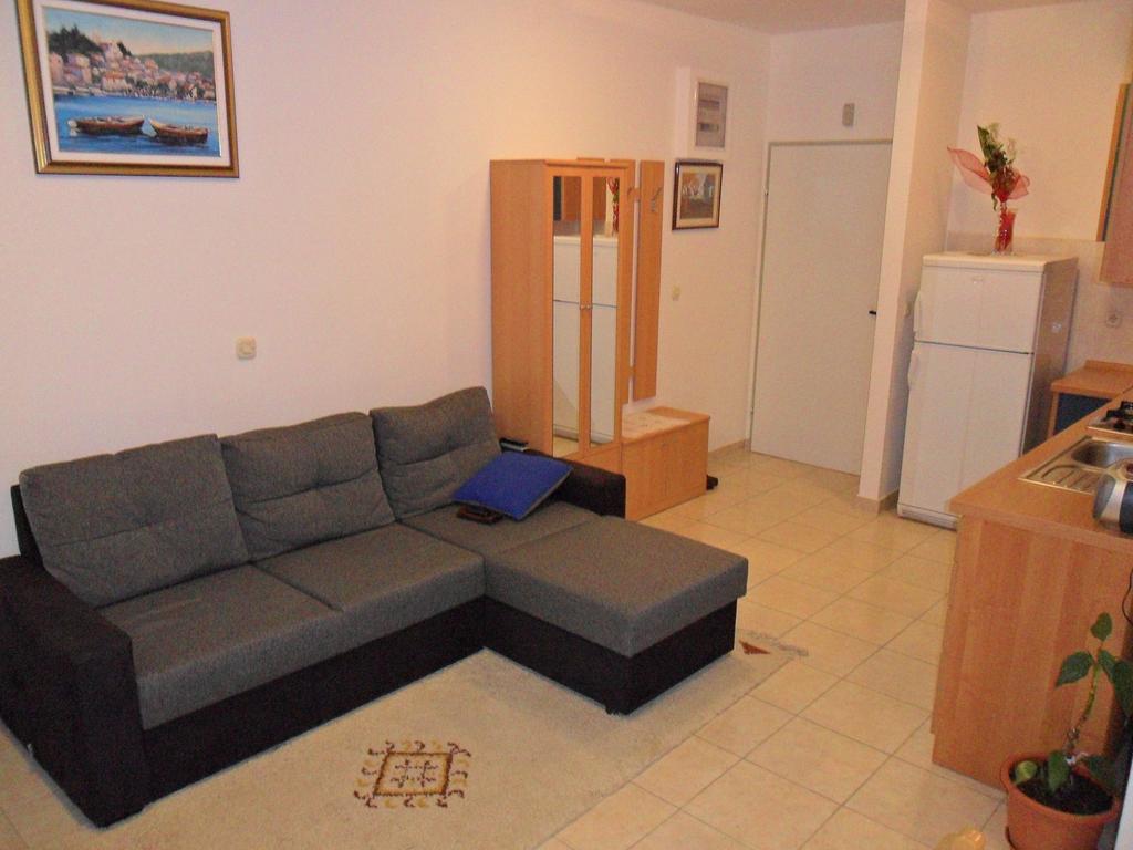 Apartment Kiko Rogoznica  Chambre photo